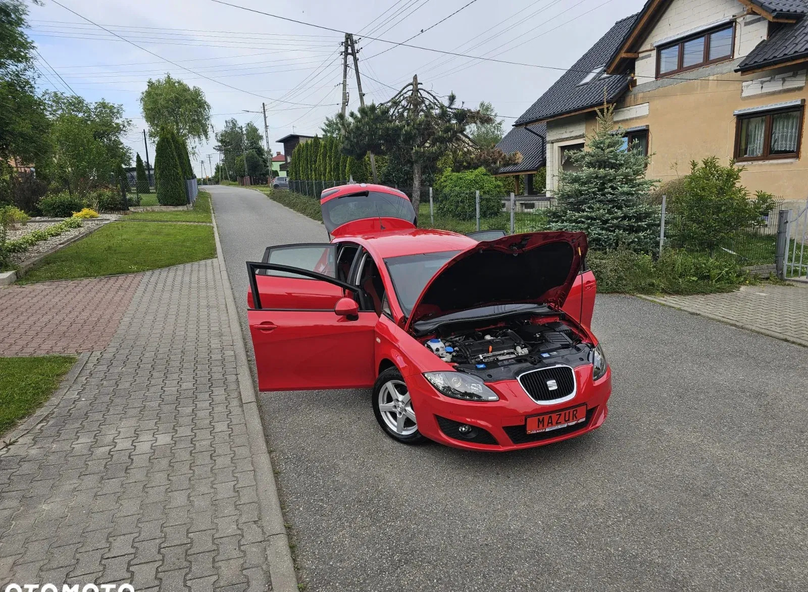 śląskie Seat Leon cena 27900 przebieg: 74876, rok produkcji 2011 z Kleczew